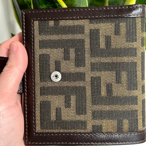 ❌SOLD❌ Fendi Zucca Bifold Compact Wallet - Picture 3 of 14